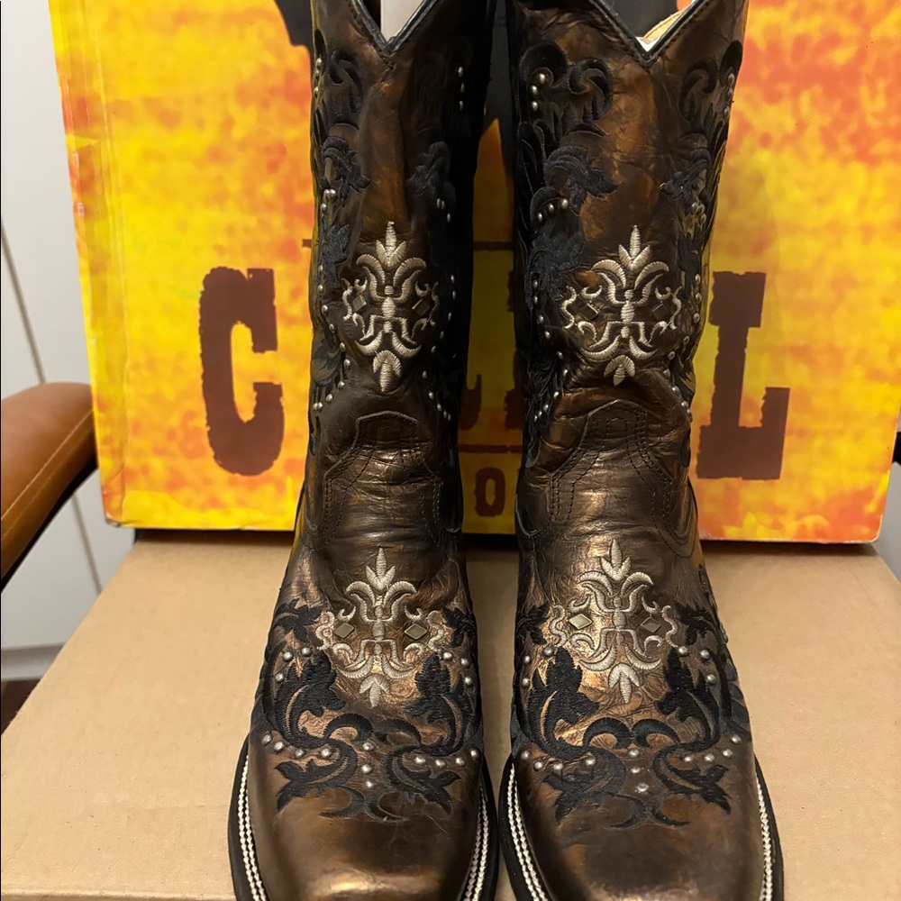 Corral NIB Women’s Cowboy boots size 10